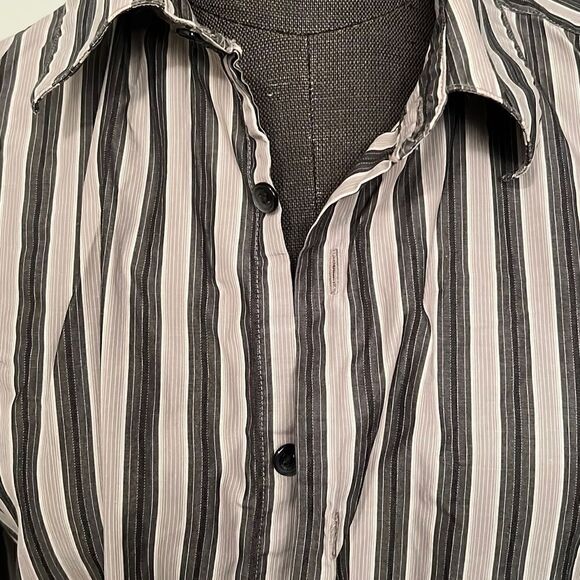 Men’s Calvin Klein Button Down Dress Shirt - Picture 2 of 7